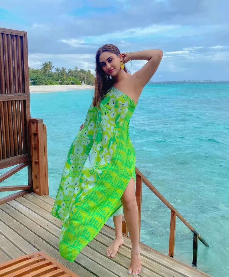 These stunning holiday pictures of Krystle D'souza will make you crave for a vacation!