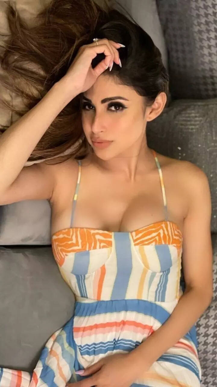 Mouni Roy Bold Pictures - मौनी रॉय बोल्ड पिक्चर