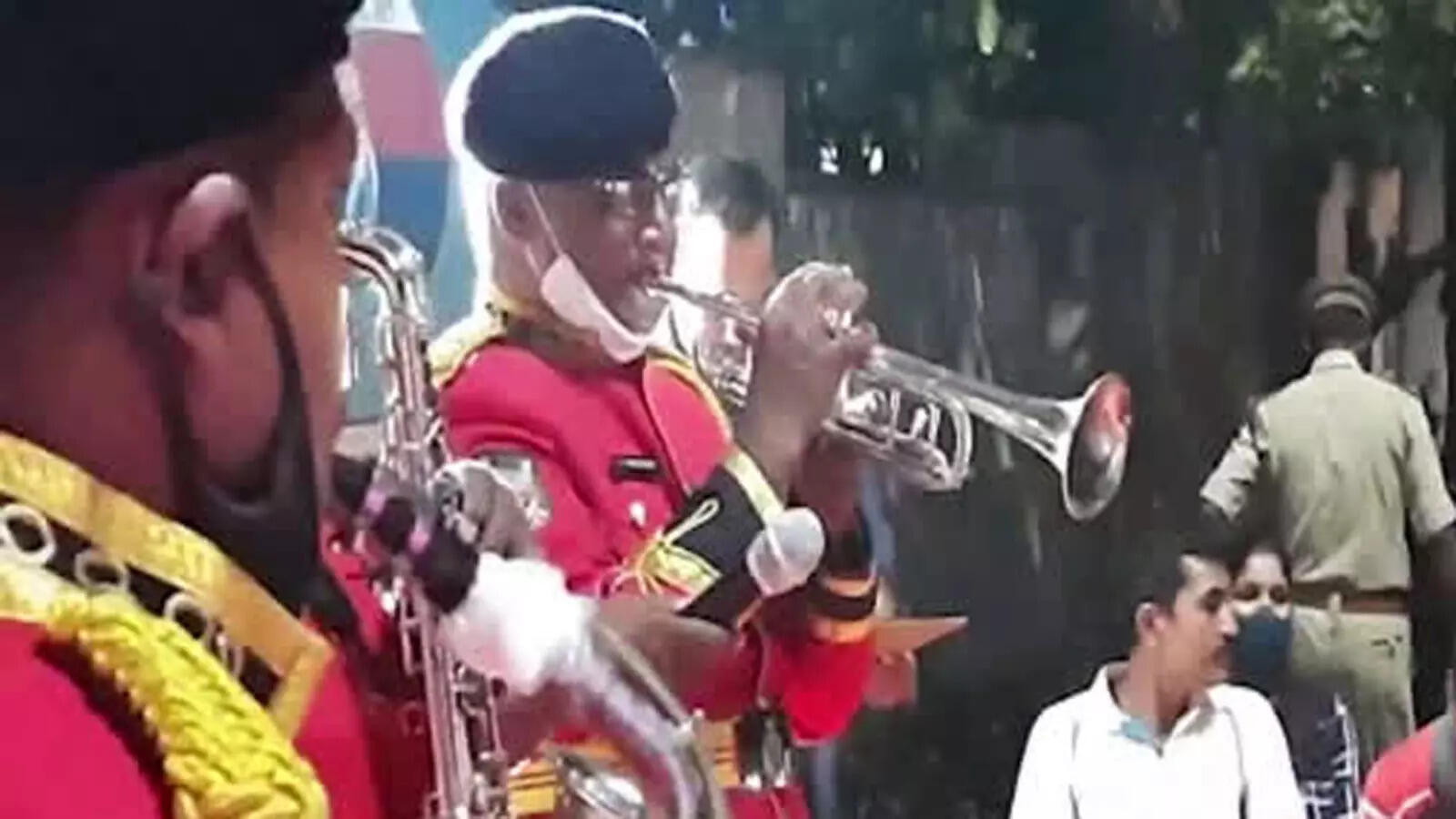 Vizag: District armed reserve police band perform to mark Police ...