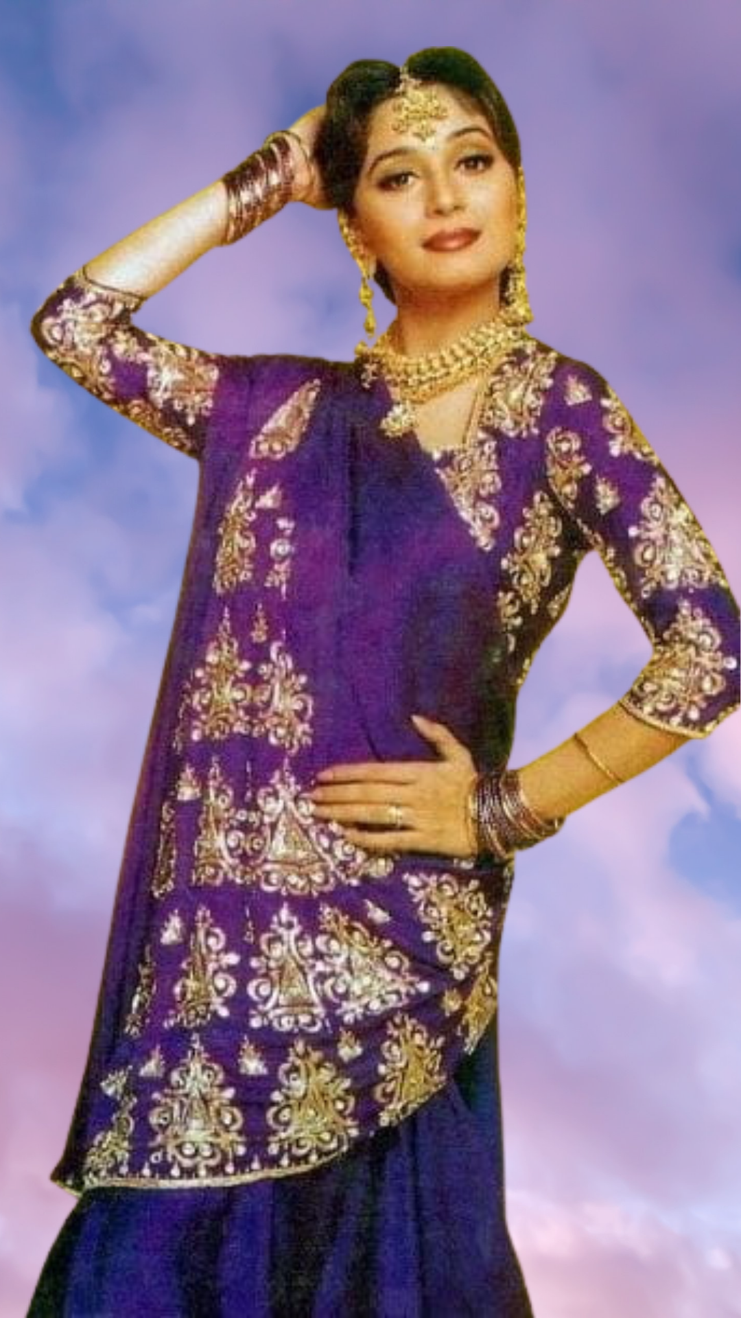 madhuri dixit in hum aapke hain kaun in purple saree