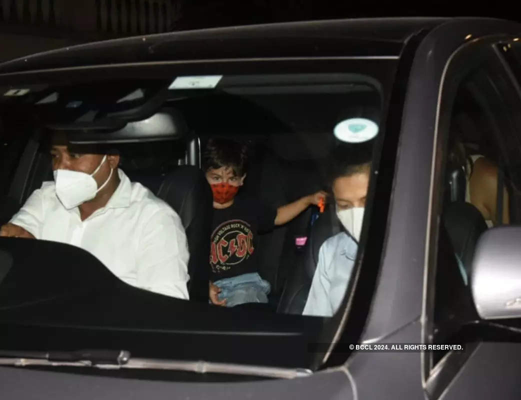 Kareena Kapoor, Arjun Kapoor and others attend Amrita’s son’s birthday party