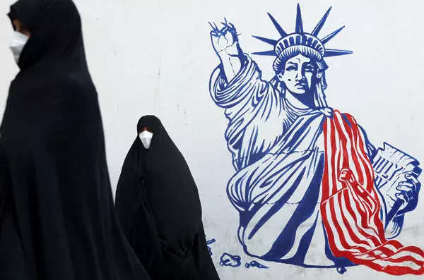 Anti-US graffiti still covers American embassy in Tehran