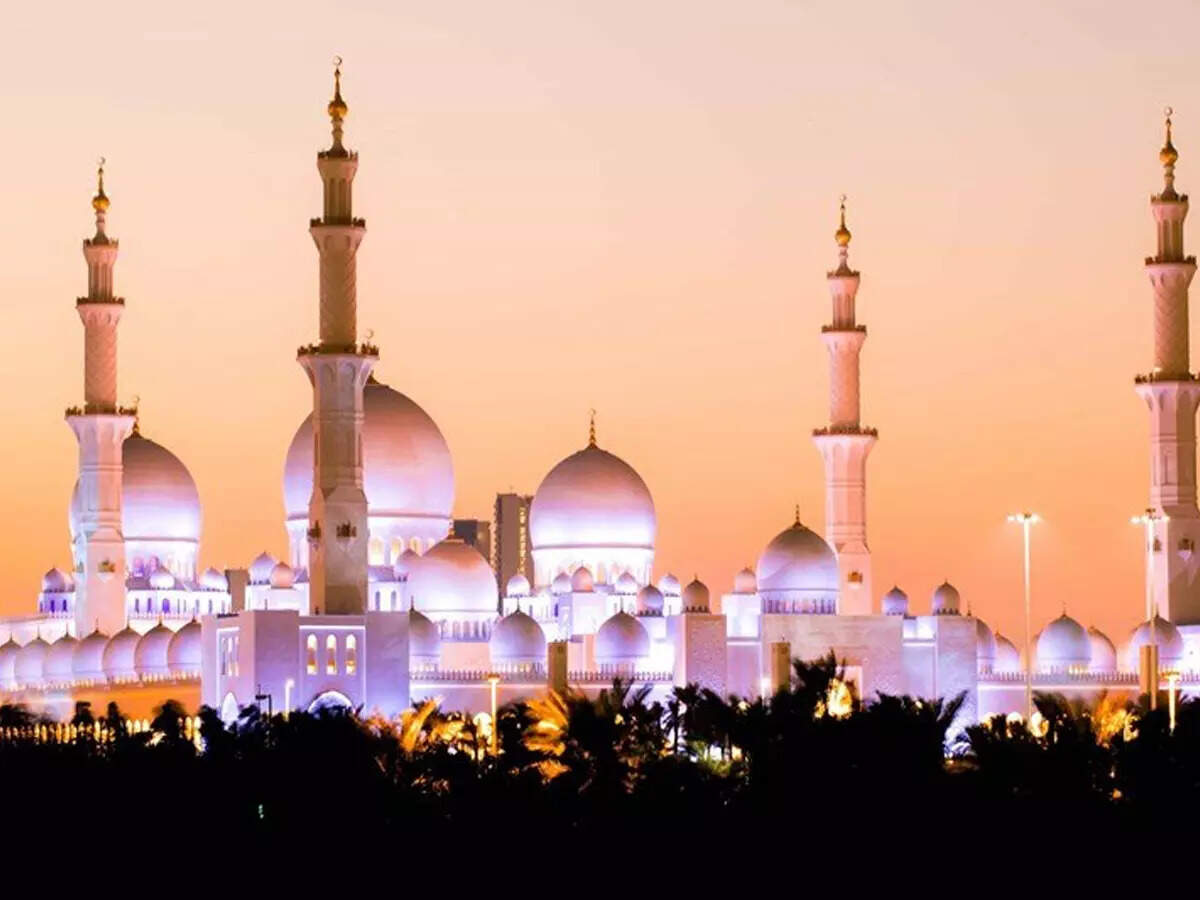 Eternal sunshine, a laid-back island life, iconic landmarks and adventure are just some reasons the ‘Time is Now’ to Visit Abu Dhabi! Eternal sunshine, a laid-back island life, iconic landmarks and adventure are just some reasons the ‘Time is Now’ to Visit Abu Dhabi!