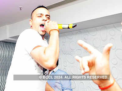 Juggy D  performs @ Timescity's party