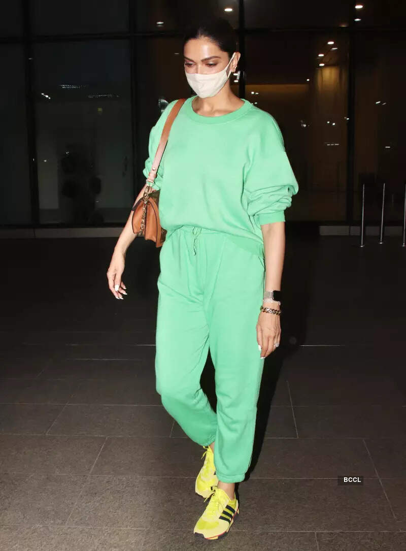 #ETimesSnapped: From Deepika Padukone to Kangana Ranaut, paparazzi pictures of your favourite celebs