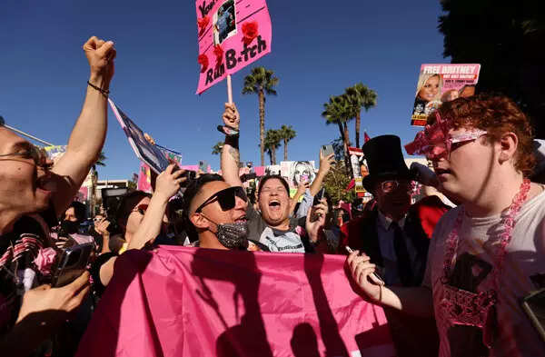Fans celebrate after US court ends Britney Spears' conservatorship
