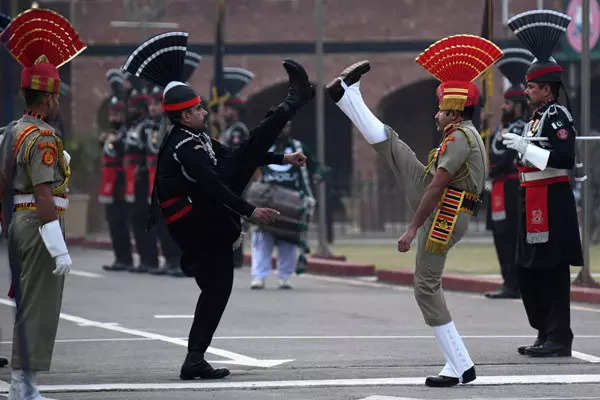 These pictures from Beating Retreat ceremony at Wagah border will fill ...