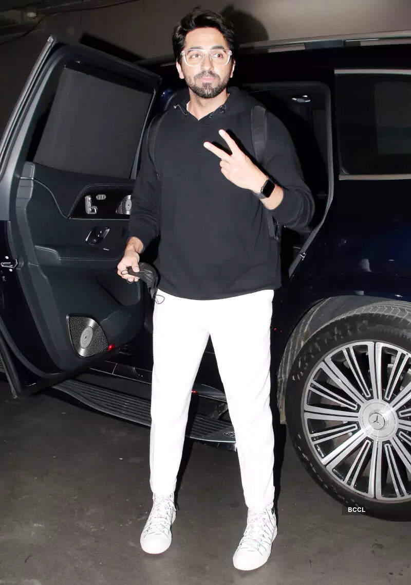 #ETimesSnapped: From Alia Bhatt to Ayushmann Khurrana, paparazzi pictures of your favourite celebs