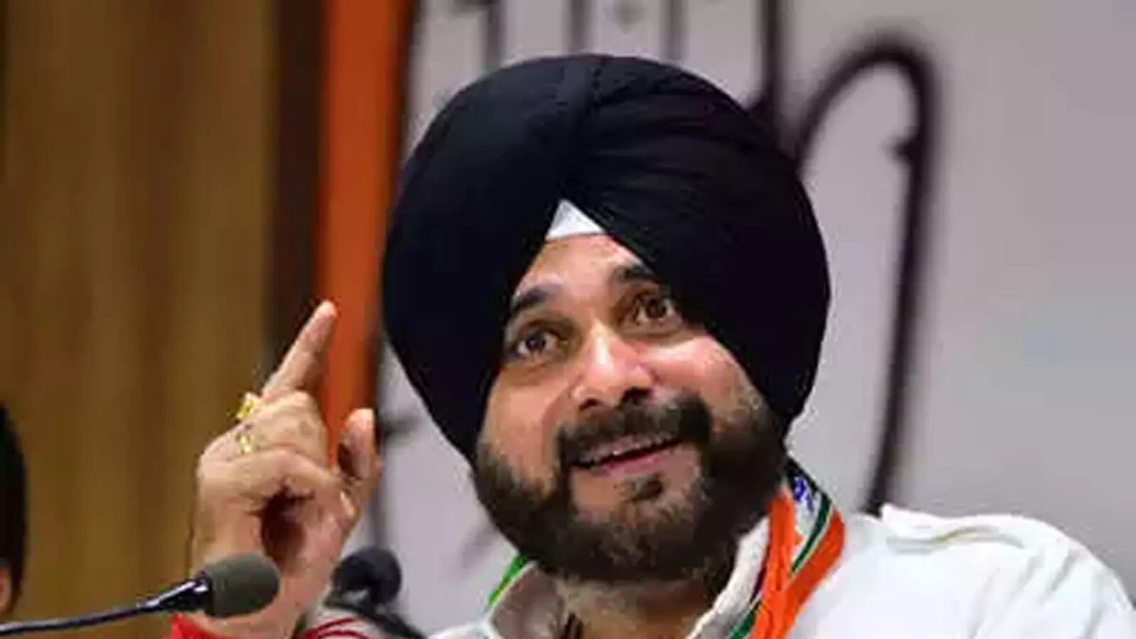 Atal Bihari Vajpayee initiated special bus service between India and Pakistan, says Navjot Singh