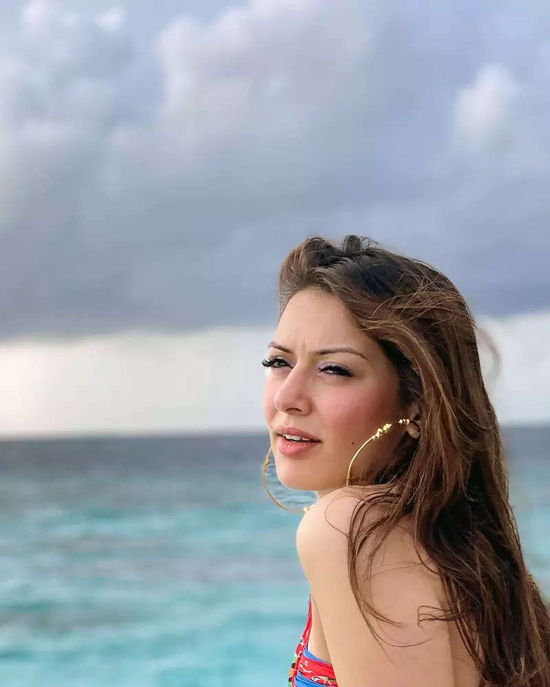 Hansika Motwani is painting Insta blue with her breathtaking pictures in a floral bikini
