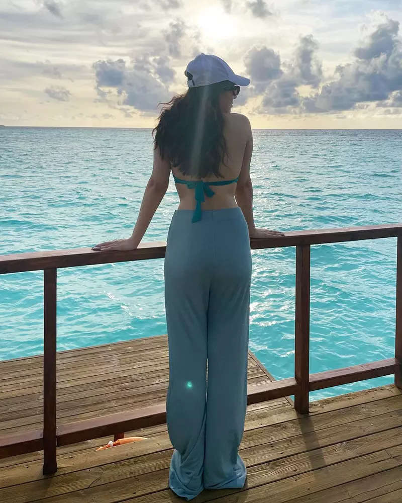Hansika Motwani is painting Insta blue with her breathtaking pictures in a floral bikini