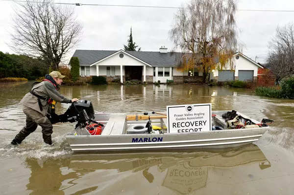 Devastating flood hits Canada after heavy rains