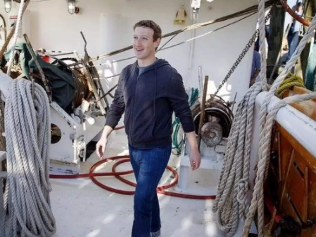 Mark Zuckerberg shares the reason why he wore the same clothes everyday;  here's why some popular names prefer wearing the same styles | The Times of  India