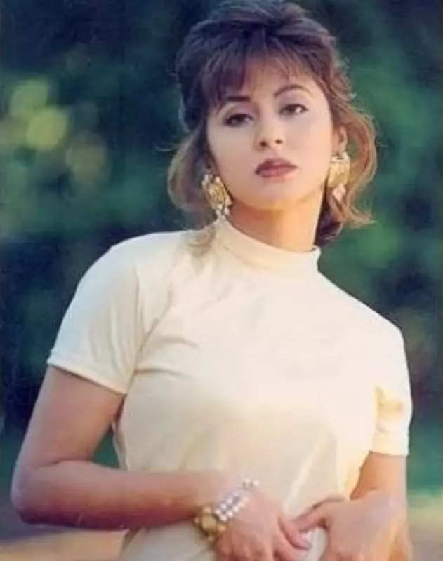 #ETimesTrendsetters: Urmila Matondkar's 90s fashion is still in vogue, these pictures prove why the actress is our stylish girl next door!