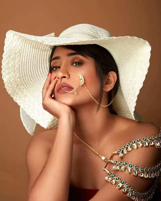 These glamorous pictures of Shivangi Joshi you simply can't miss!