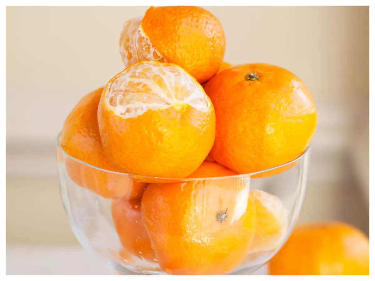 She likes oranges. Luc like Orange Juia. Можно ли диабетикам апельсины. Disney eat Orange.