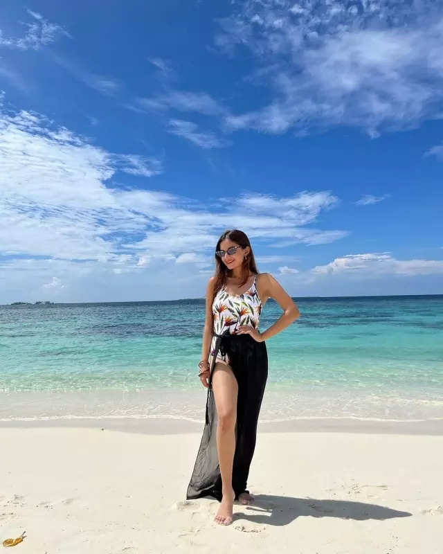 Anushka Sen is painting Instagram blue with her mesmerising holiday pictures from Maldives
