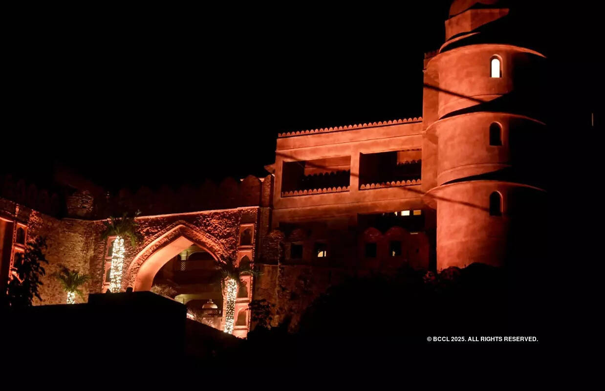 Mesmerising pictures from Vicky Kaushal and Katrina Kaif's wedding venue decorated with lights