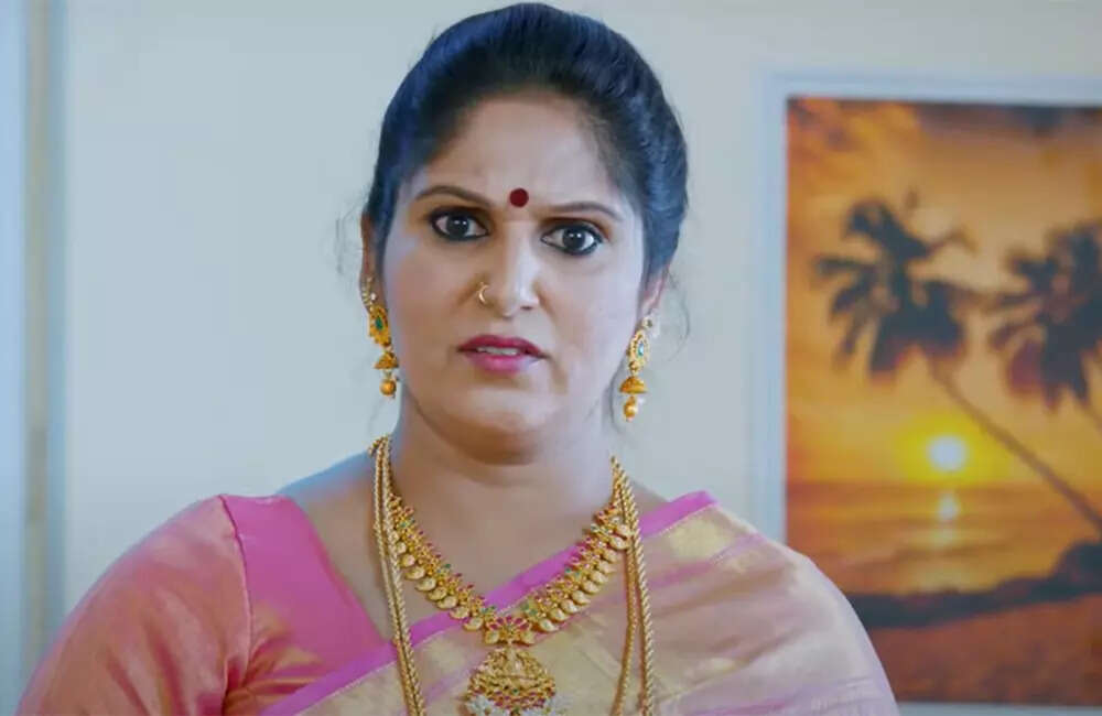Eradu-Saaviradha-Ippattu-Gopikeyaru3