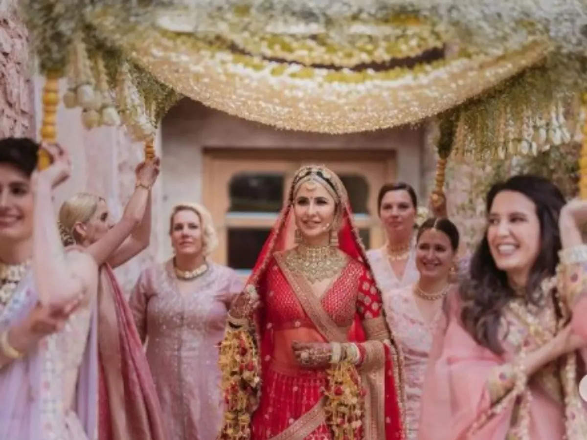 Katrinas sisters carry her phoolon ki chaadar All about the tradition and how the actress broke a stereotype The Times of India