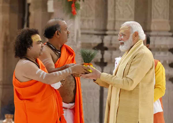 40 pictures from PM Modi's Varanasi visit