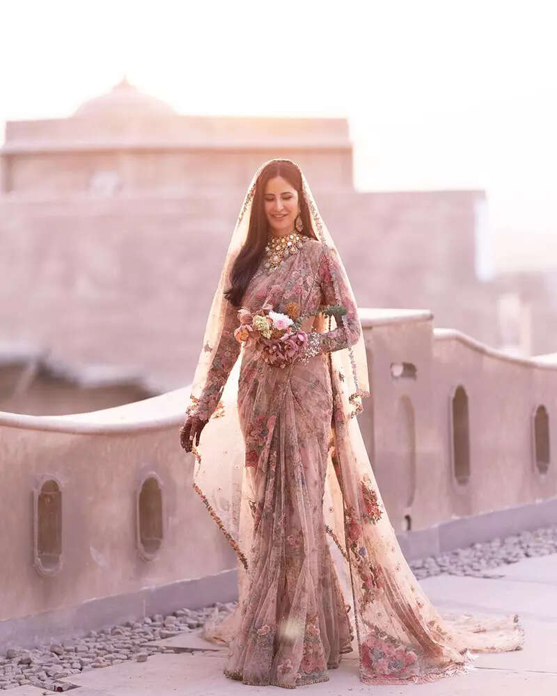 These dreamy wedding pictures of Katrina Kaif and Vicky Kaushal will make you fall in love with the couple