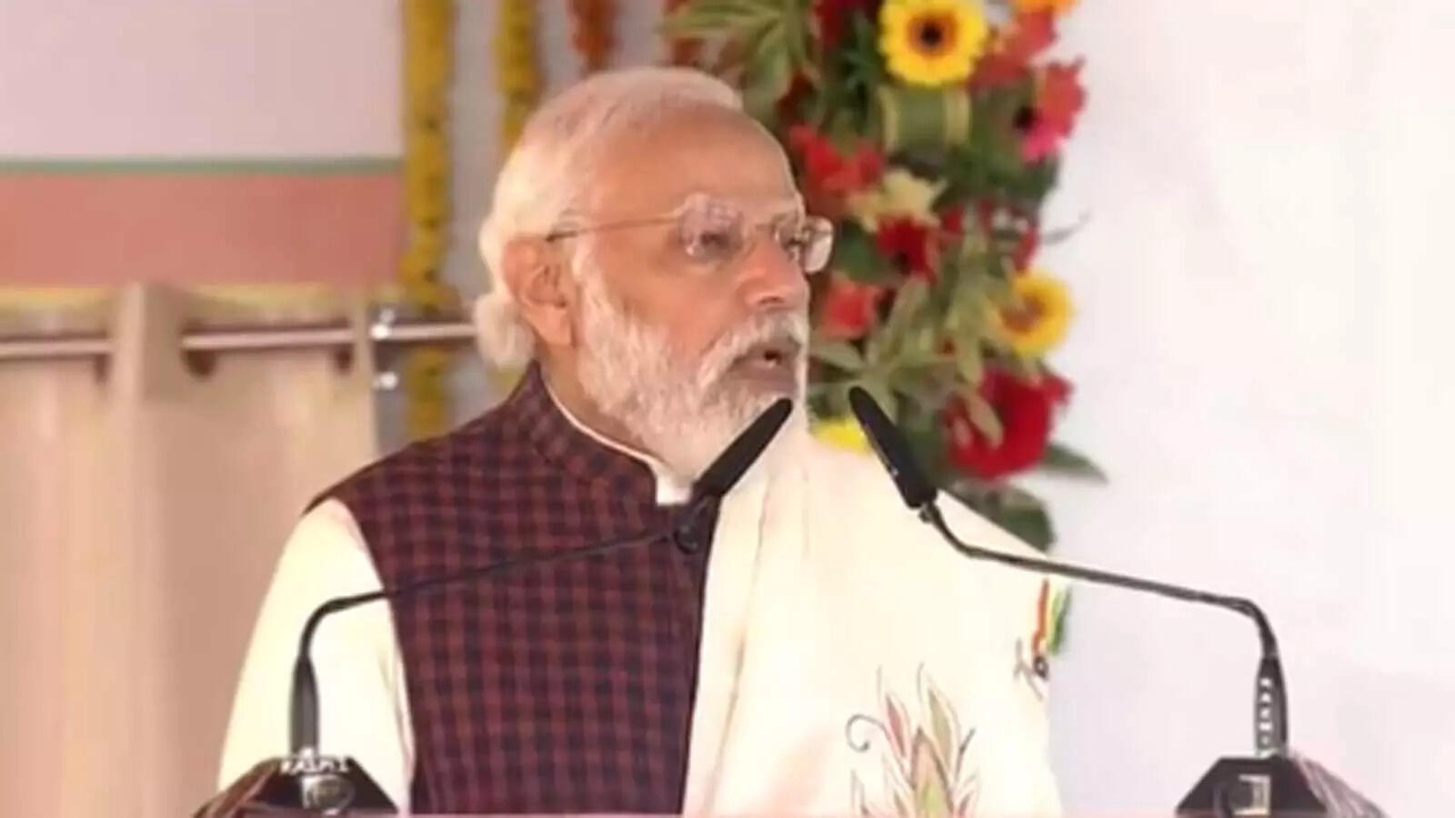 PM Modi lays foundation stone of Ganga Expressway in Shahjahanpur