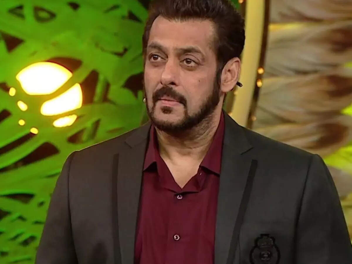 Bigg Boss 15: Netizens trend 'Shame on Salman Khan' after he calls Abhijeet  Bichukale's kiss controversy a joke; here's why fans are calling him a  'mysoginist' | The Times of India