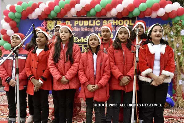 Christmas celebrated with exuberance across the world; see pics