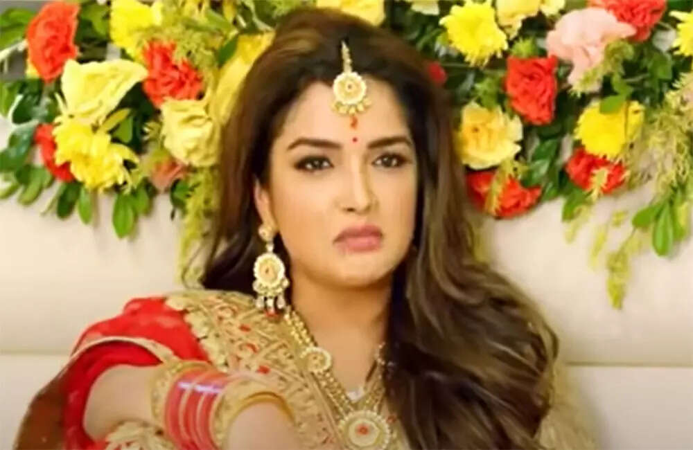 Hum-Hai-Dulha-Hindustani1