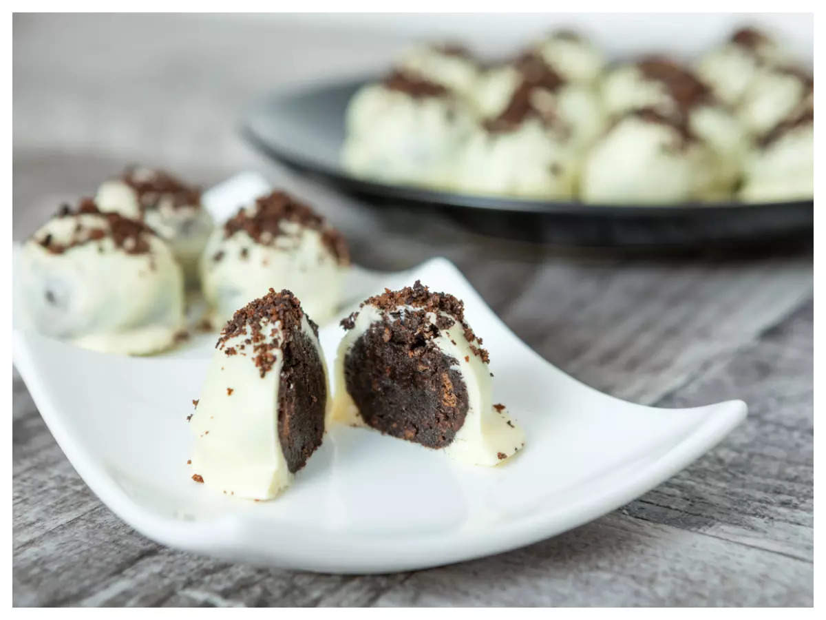 New year recipes-Oreo Boozy Balls