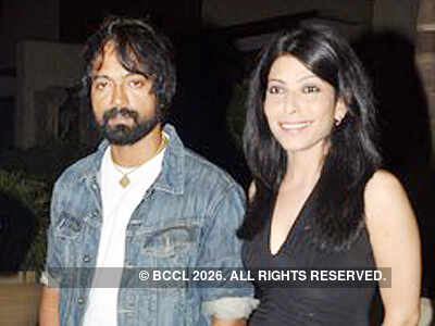 'Bhindi Baazaar' stars @ Oodles party 