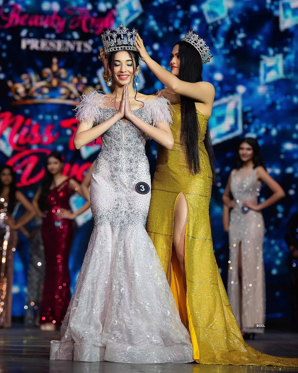 Pictures of Rabia Hora crowned Miss Teen Earth India at Miss Teen Diva 2021