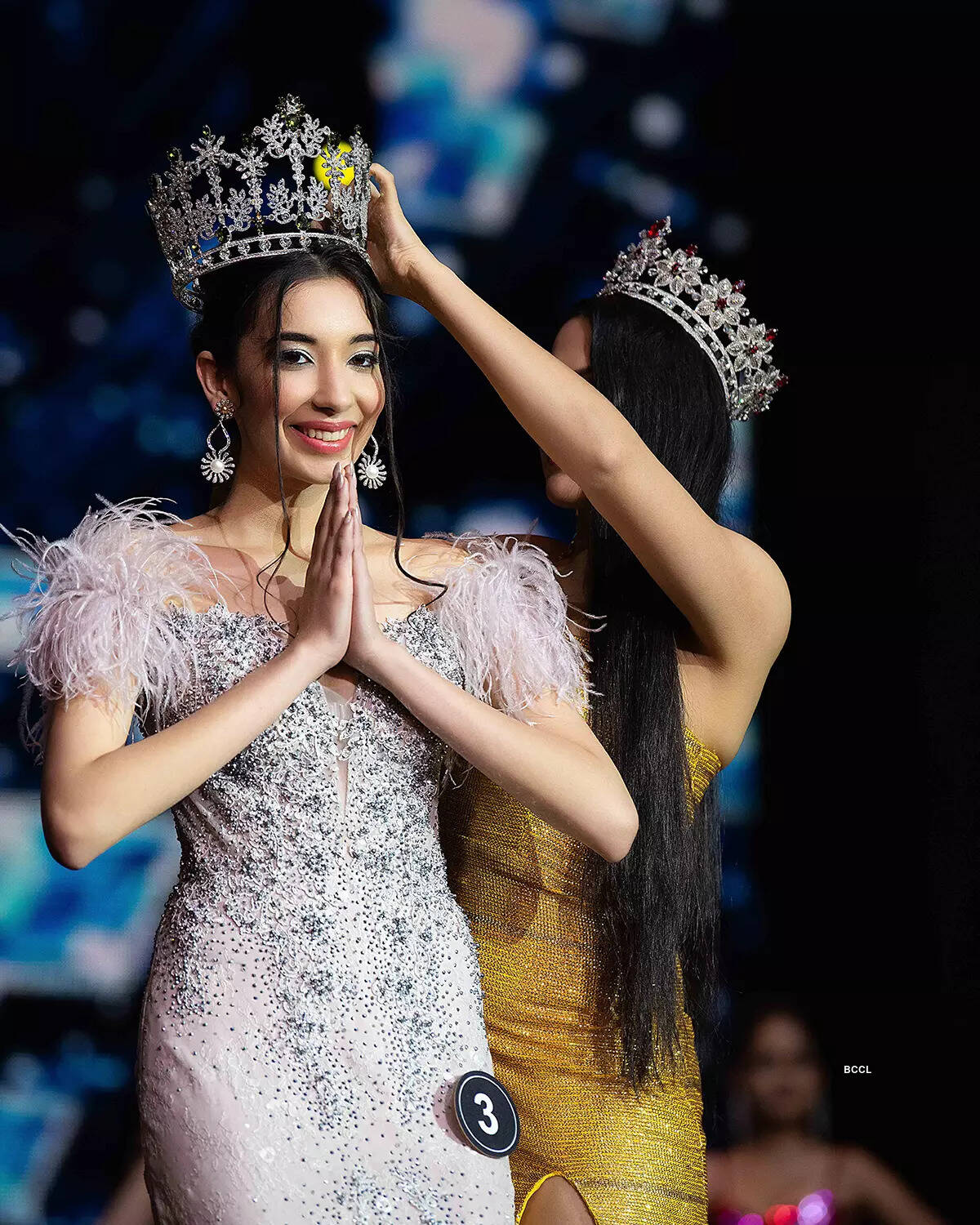 Pictures of Rabia Hora crowned Miss Teen Earth India at Miss Teen Diva 2021