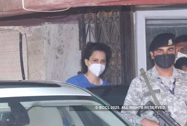 #ETimesSnapped: From Karishma Tanna to Elli AvrRam, paparazzi pictures of your favourite celebs