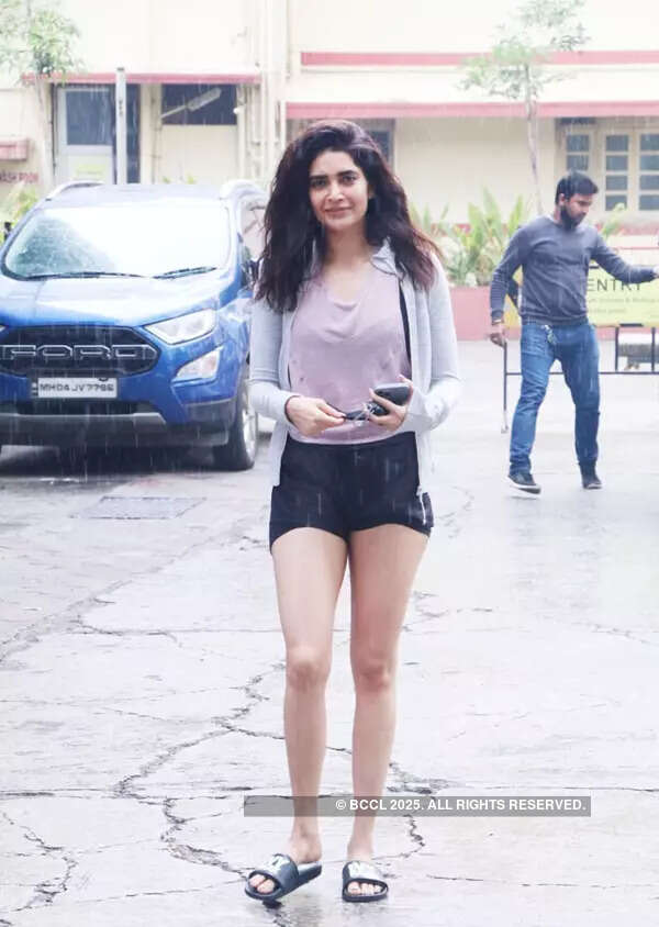 #ETimesSnapped: From Karishma Tanna to Elli AvrRam, paparazzi pictures of your favourite celebs