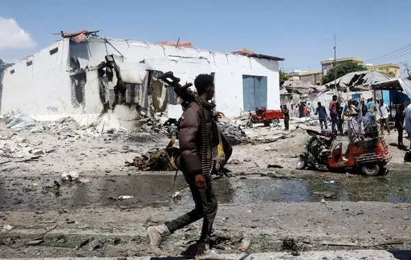 Somalia: At least 8 killed in car bomb blast