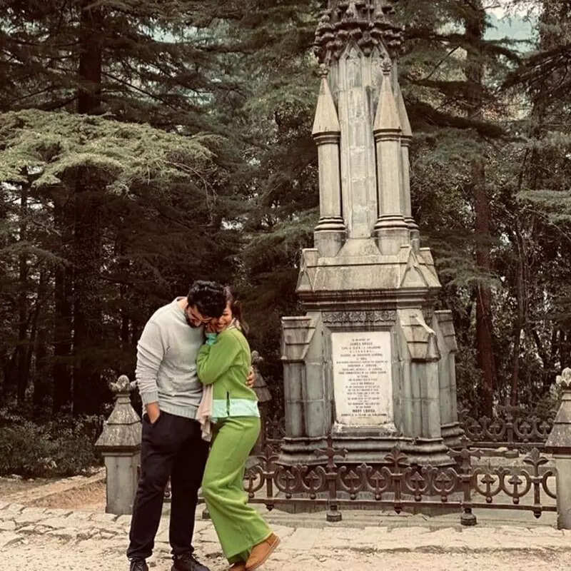 Malaika Arora and Arjun Kapoor quash break-up rumours with this romantic selfie