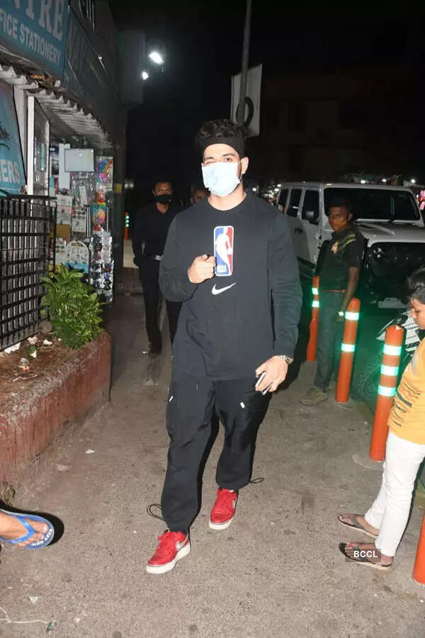 #ETimesSnapped: From Surbhi Chandna to Nora Fatehi, paparazzi pictures of your favourite celebs