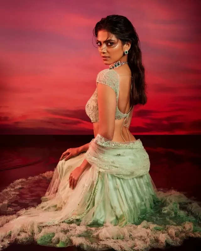 These photoshoots of Malavika Mohanan prove that she is a complete stunner