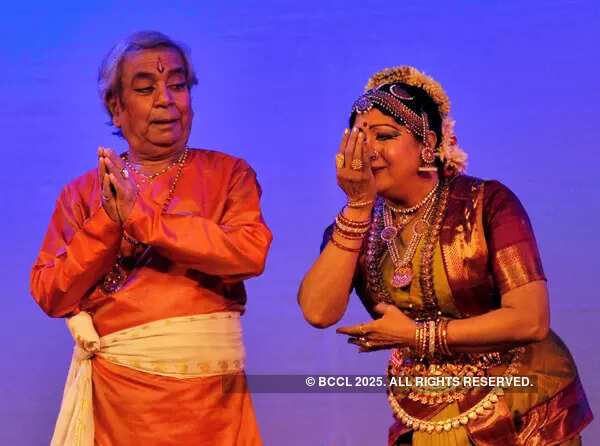 Birju Maharaj, legendary Kathak dancer, dies at 83; see pics