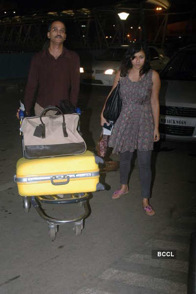 Priyanka, Anil leave for Mittal's wedding