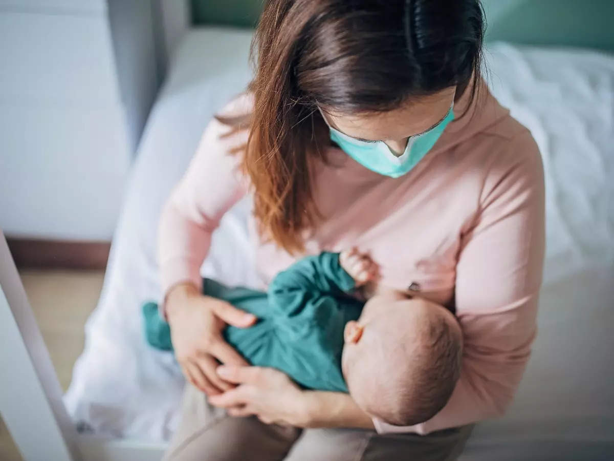 Alternating Breastfeeding Switch Nursing Breastfeeding Should you switch breasts while breastfeeding?