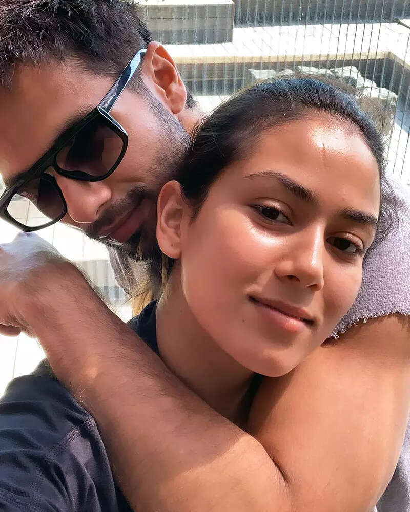 Mira Rajput shares a passionate kiss with Shahid Kapoor; fans say &lsquo;Couple Goals&rsquo;