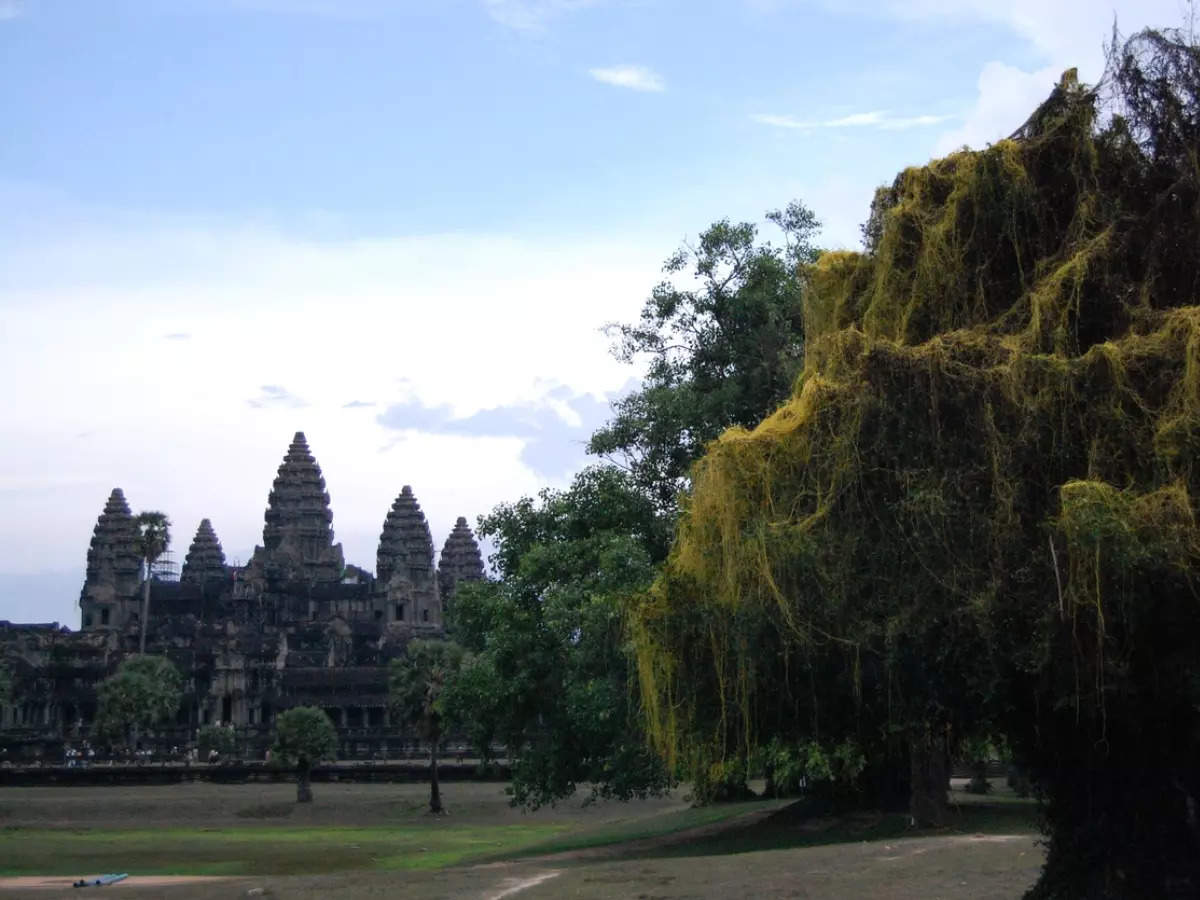 Meilės nuotaikos: paslapčių sklaida prie Angkor Vato griuvėsių