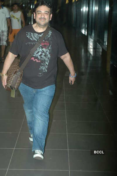 Adnan Sami snapped at Mumbai airport 