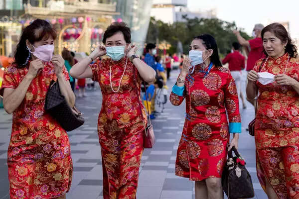 40 pictures from Lunar New Year celebrations