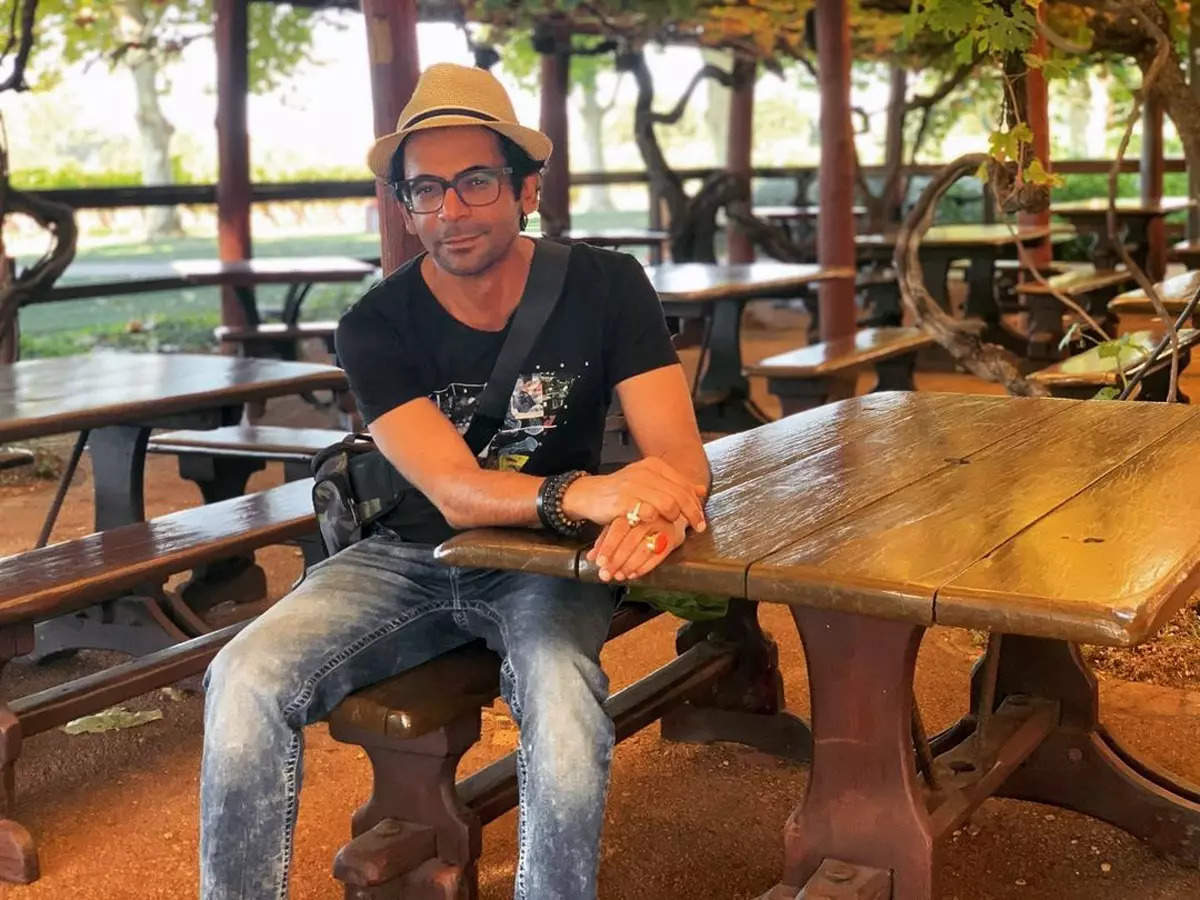 Pictures of Sunil Grover go viral as he undergoes heart surgery