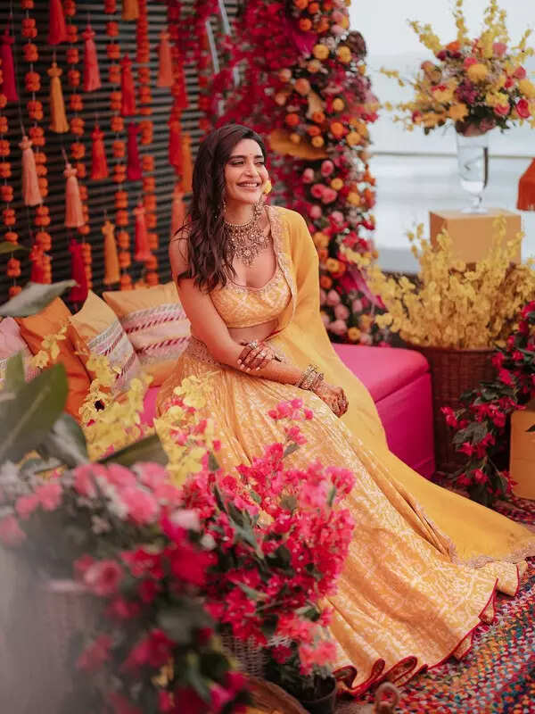 Karishma Tanna's pictures