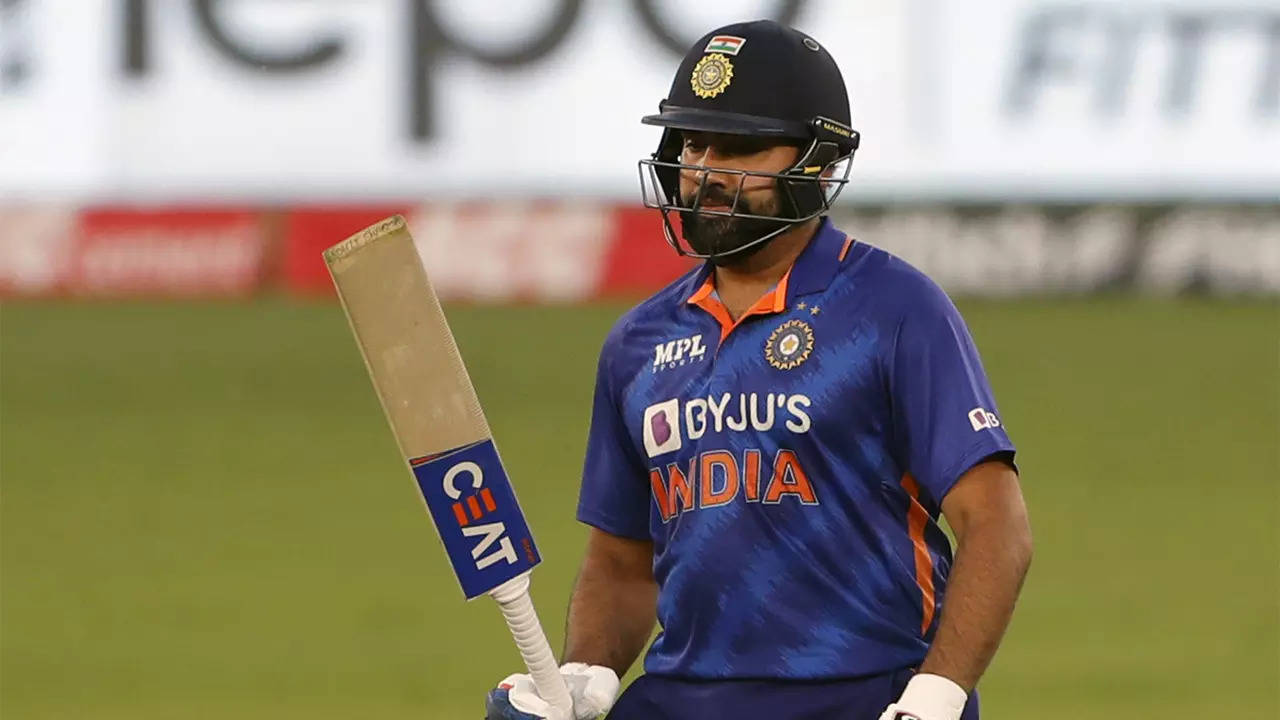 India Vs West Indies 1st Odi Rohit Bosses Easy Chase After Spinners Set Up Indias 6 Wicket 3766